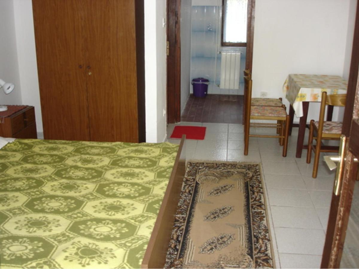 Apartments Vjera Krk Town Bilik gambar